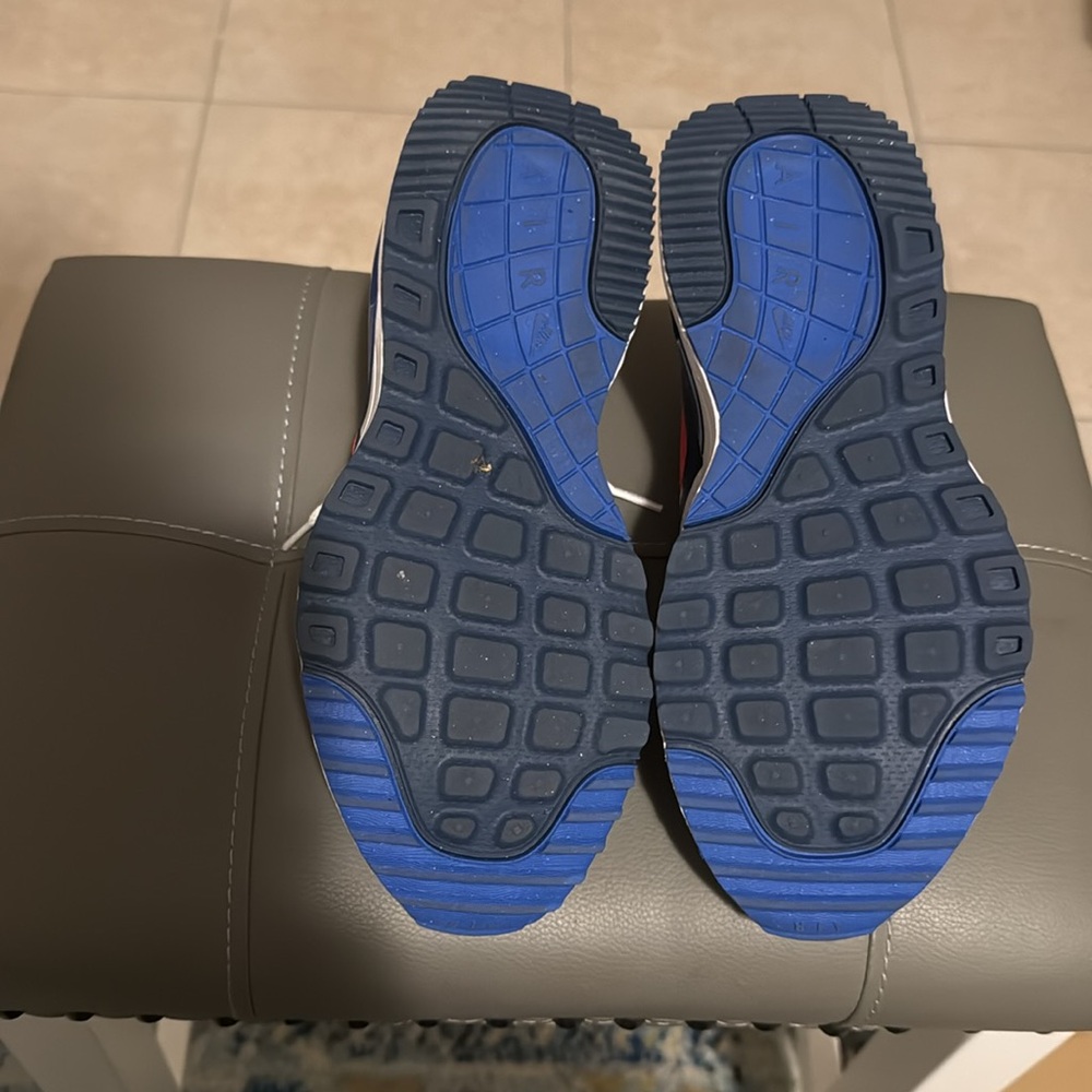 “Nike Air Max” - Picture 4 of 4